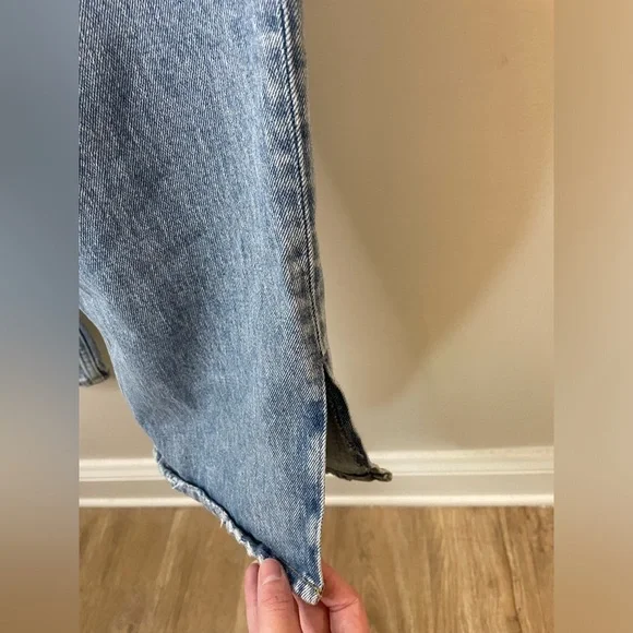 Abercrombie & Fitch Curve Love The ‘90s Straight Ultra High Rise Vent Hem Jeans - Picture 9 of 11